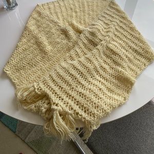 Wool shawl